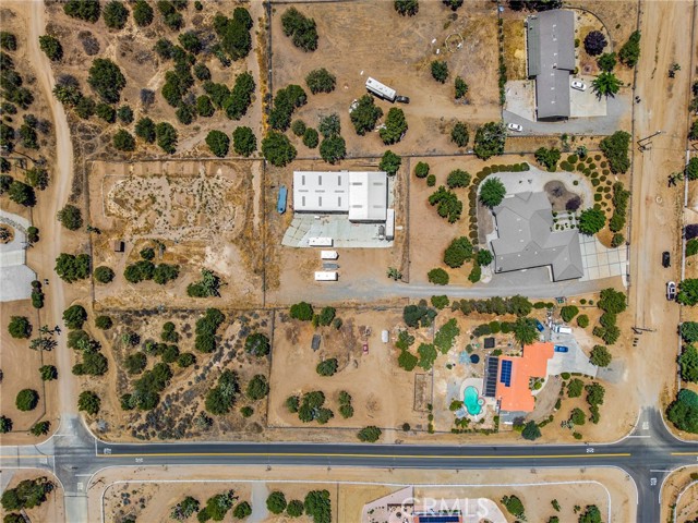 8277 Macron Street, Oak Hills CA: https://media.crmls.org/medias/576ebb25-7f2e-41df-bdf9-c13bc4eeab4f.jpg