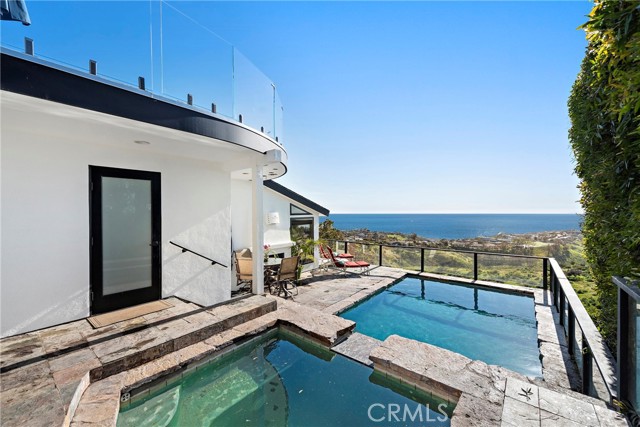 Detail Gallery Image 2 of 58 For 3253 Alta Laguna Blvd, Laguna Beach,  CA 92651 - 4 Beds | 4 Baths