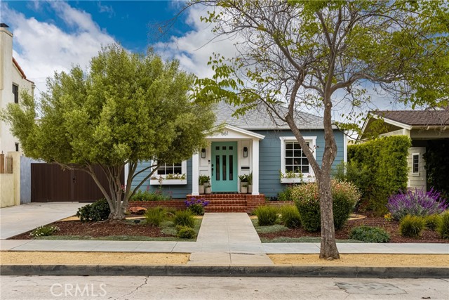 661 Grand Avenue, Long Beach CA: https://media.crmls.org/medias/577068d1-761b-4a51-b82d-e5b6f44fefb3.jpg