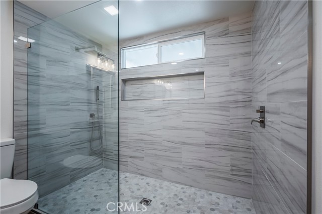 1456 E Philidelphia Street, Ontario CA: https://media.crmls.org/medias/577106bb-4425-4e57-a8a5-47b28076eade.jpg