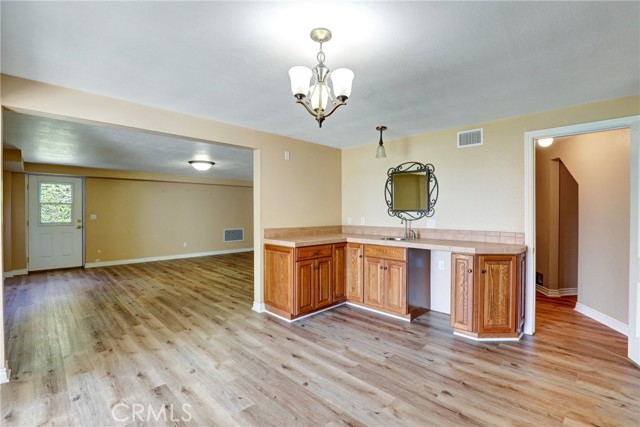 2307 Cameron Avenue, Covina CA: https://media.crmls.org/medias/5772739d-a537-4374-9da6-830f08414424.jpg