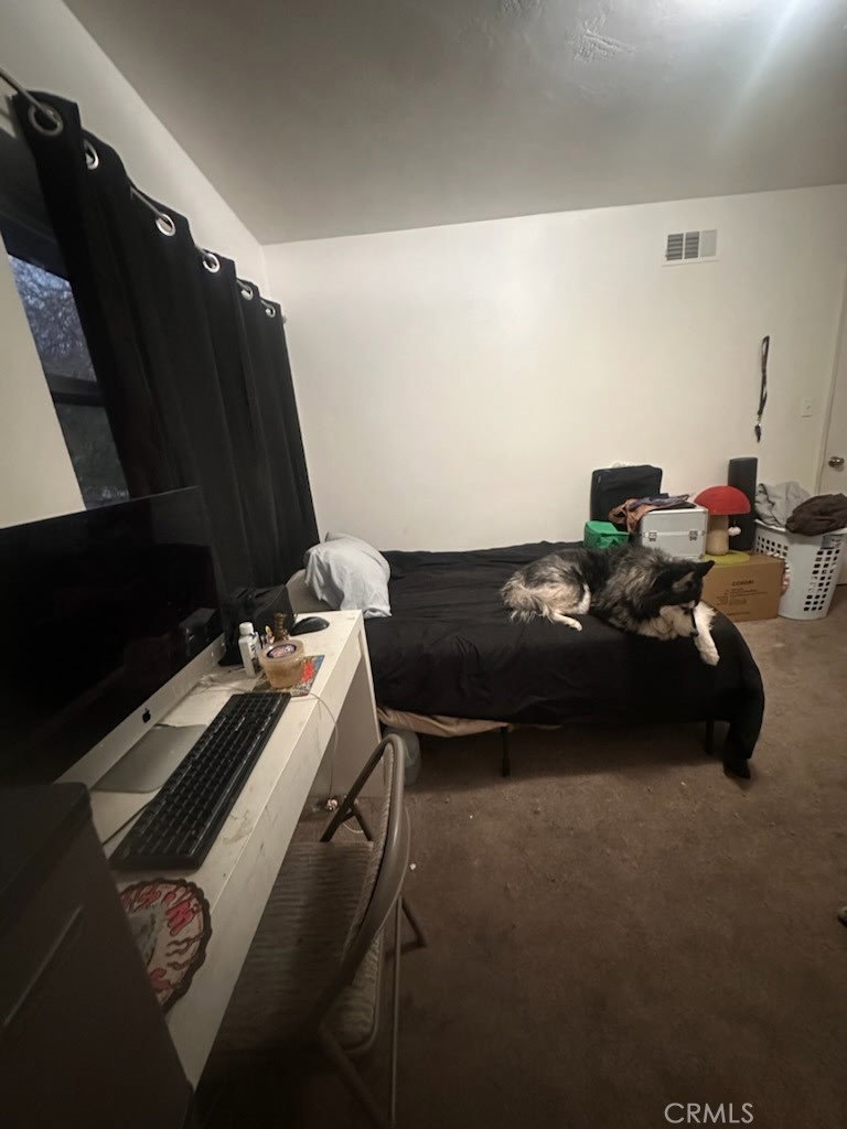 https://media.crmls.org/medias/5772a512-2f98-4393-8925-757ddf901834.jpg?preset=X-Large