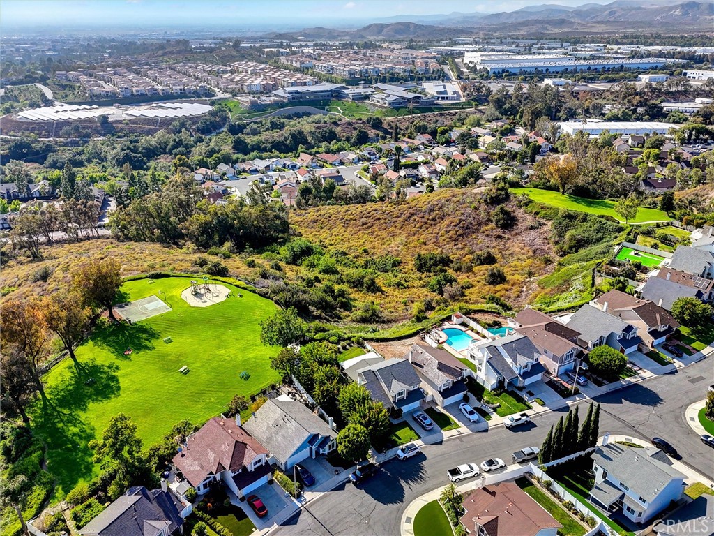 https://media.crmls.org/medias/577398a9-5371-4899-af15-dd6e86cb9744.jpg?preset=X-Large