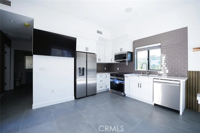 Detail Gallery Image 67 of 69 For 8034 ,036,038 Fair Ave, Sun Valley,  CA 91352 - 8 Beds | 8 Baths