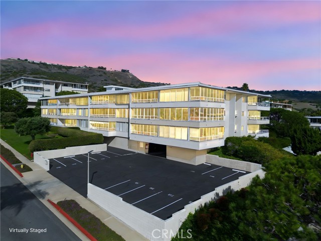 Detail Gallery Image 2 of 68 For 32646 Coastsite, Rancho Palos Verdes,  CA 90275 - 2 Beds | 2 Baths