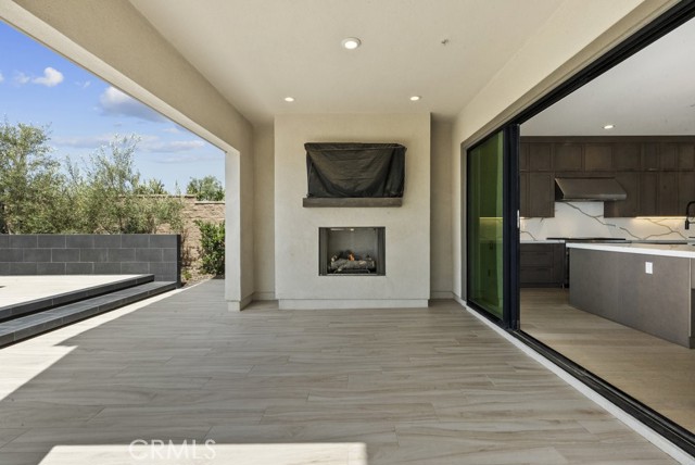 20434 W Albion Way, Porter Ranch CA: https://media.crmls.org/medias/577465fe-d5ff-4572-9bb6-fca467be1d3c.jpg