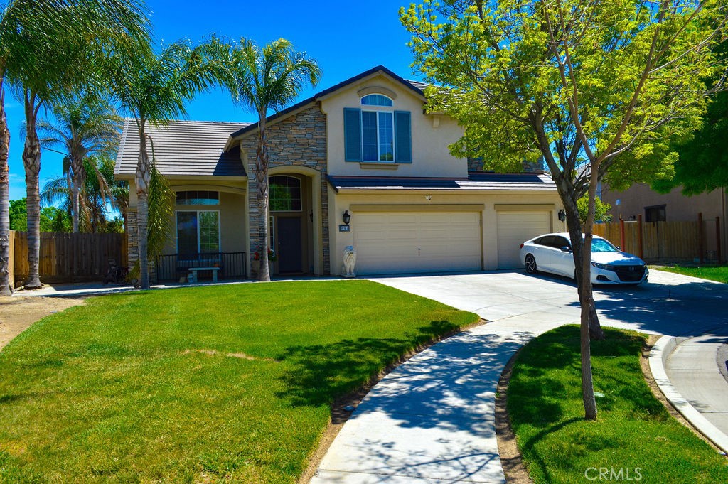 697 Plum Court, Los Banos, CA 93635