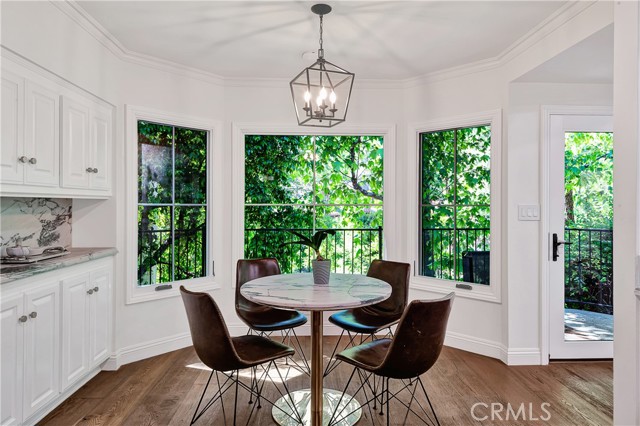 4851 Corbin Avenue, Tarzana CA: https://media.crmls.org/medias/57749d02-ef76-4404-9418-79221f360d7c.jpg