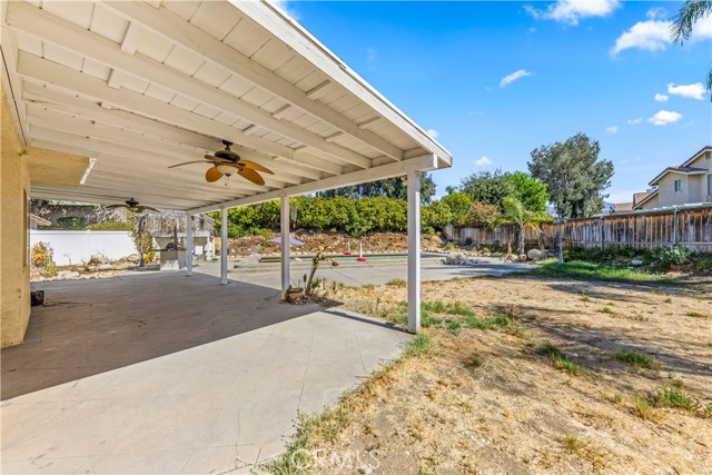 Detail Gallery Image 3 of 32 For 7831 Aberdeen Ln, Highland,  CA 92346 - 4 Beds | 2/1 Baths