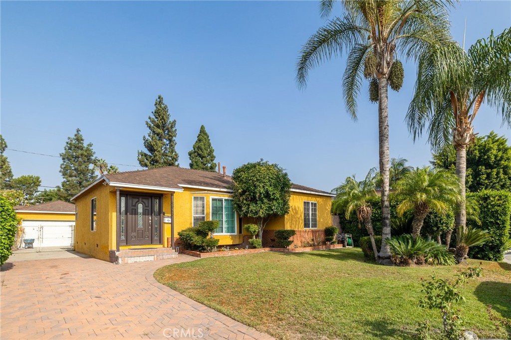 8545 Parrot Avenue, Downey, CA 90240