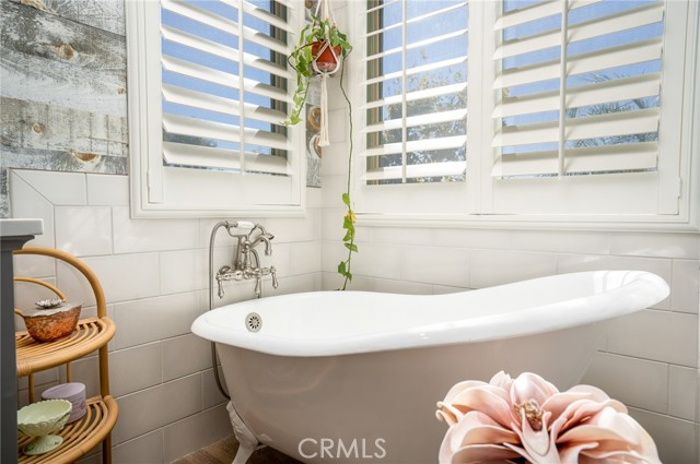 Detail Gallery Image 21 of 50 For 43043 Camino Caruna, Temecula,  CA 92592 - 5 Beds | 2/1 Baths