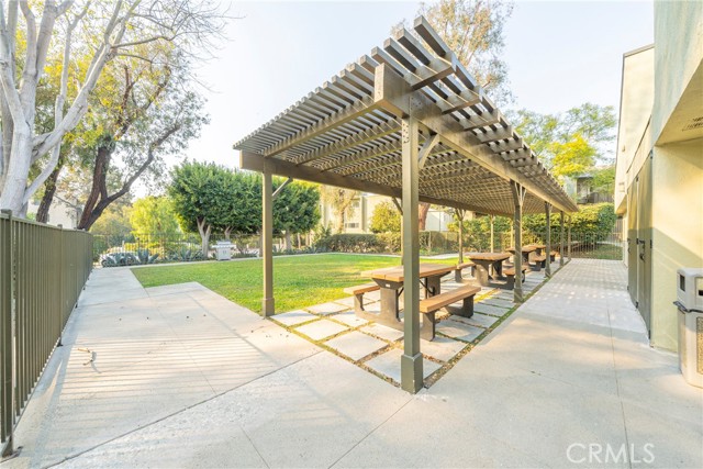 Detail Gallery Image 21 of 28 For 4810 Hollow Corner Rd #144,  Culver City,  CA 90230 - 2 Beds | 2 Baths