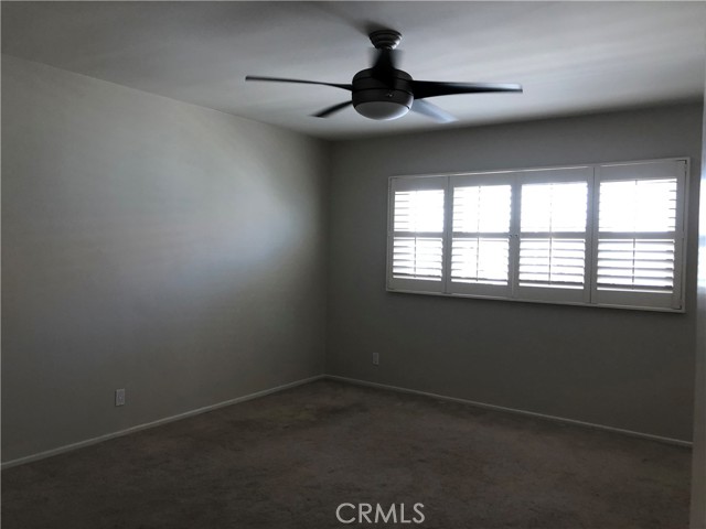 14687 Deervale Place, Sherman Oaks CA: https://media.crmls.org/medias/57769995-2cfd-4332-b282-da8552db000a.jpg
