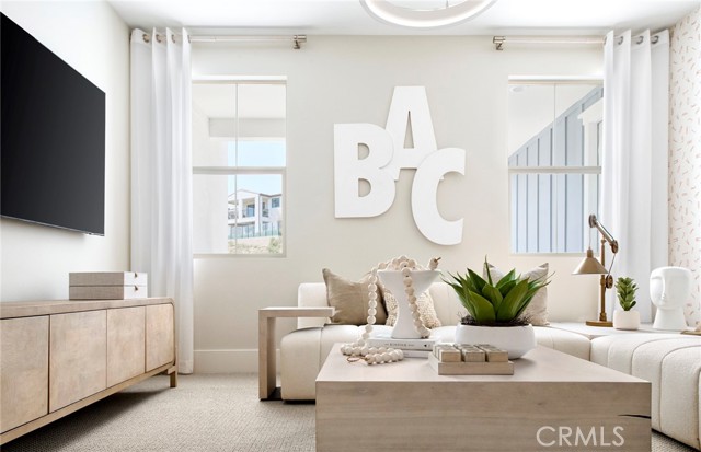 Detail Gallery Image 6 of 27 For 21162 Poema Pl, Chatsworth,  CA 91311 - 5 Beds | 5/2 Baths