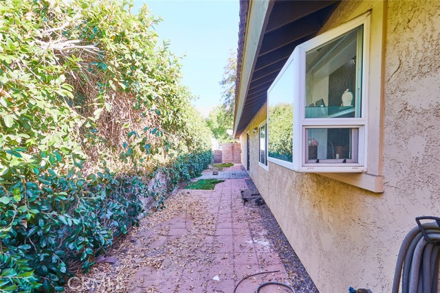 Detail Gallery Image 31 of 48 For 3931 Atlantic Ave, Highland,  CA 92346 - 4 Beds | 2/1 Baths