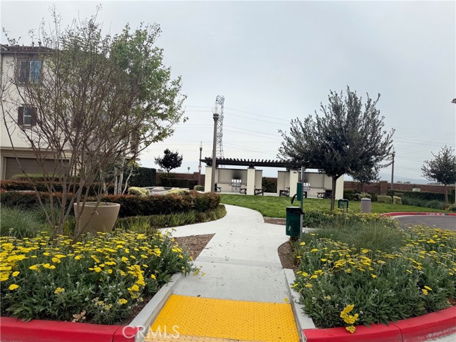 8227 Traveller Street, Chino CA: https://media.crmls.org/medias/577769c8-03b8-4e63-997d-7cf8b63a9ff6.jpg