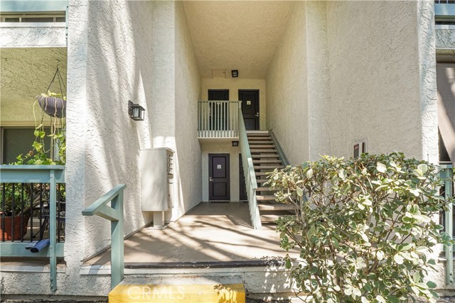 Detail Gallery Image 4 of 52 For 23675 Park Capri #24,  Calabasas,  CA 91302 - 2 Beds | 2 Baths