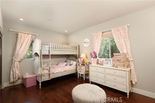 23640 Aster Trail, Calabasas CA: https://media.crmls.org/medias/5777e3cf-a310-4b41-8d0e-436df31a321b.jpg