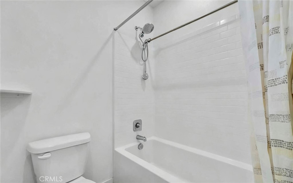 https://media.crmls.org/medias/57785d1d-4b27-4b5f-8b9e-37a8f3780ed3.jpg?preset=X-Large