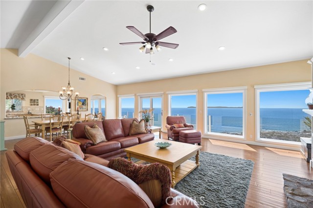 Luxuriously updated, the residence takes full advantage of its setting by offering an abundance of large picture windows and doors, creating and easy indoor/outdoor flow to decks that welcome views and natural light.
