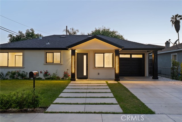 Front Image Thumbnail for CRDW26030677