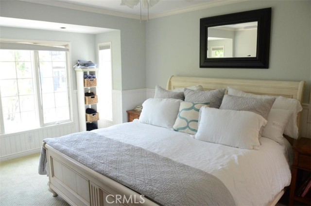 Detail Gallery Image 16 of 52 For 337 10th, Manhattan Beach,  CA 90266 - 5 Beds | 3/1 Baths