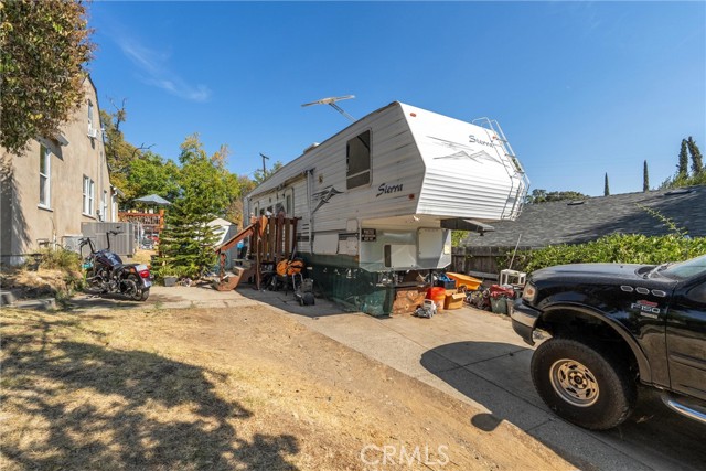 1225 Floral Avenue, Oroville CA: https://media.crmls.org/medias/5779950e-718b-4385-b36e-981f0dc2c4a3.jpg