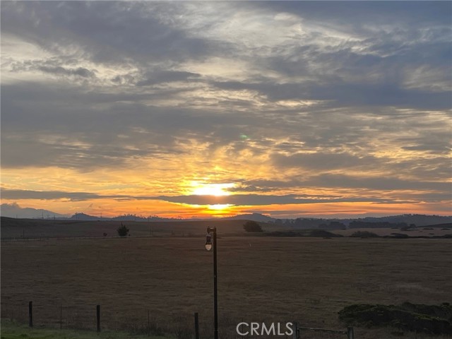 271 Vista Del Mar, San Simeon CA: https://media.crmls.org/medias/5779f173-0bfd-4709-beb7-f512056bdf81.jpg