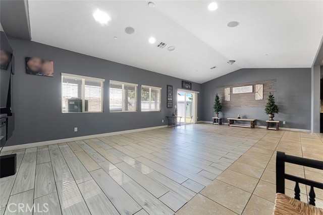 26833 Calico Court, Winchester CA: https://media.crmls.org/medias/577aa810-69b8-42bb-b18a-215da4cd563a.jpg