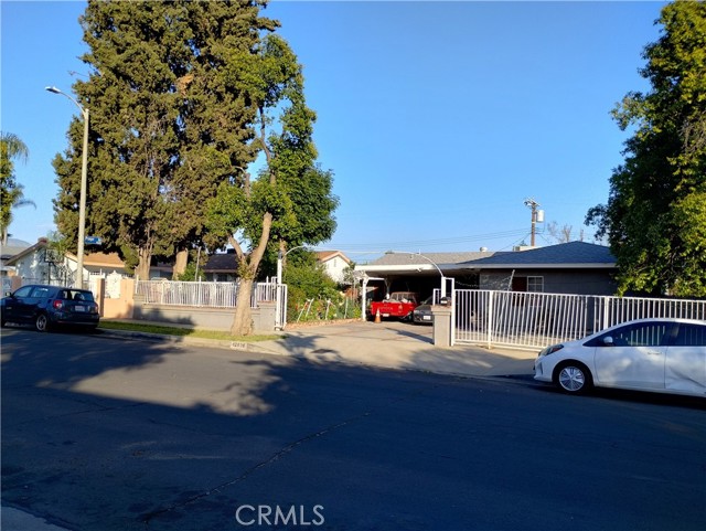 12036 Jouett Street, Sylmar CA: https://media.crmls.org/medias/577b0b09-7590-405c-8f34-df6aa7110d1d.jpg