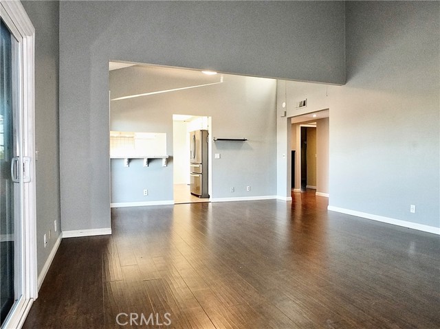 Detail Gallery Image 7 of 25 For 3600 E 4th #305,  Long Beach,  CA 90814 - 2 Beds | 2 Baths