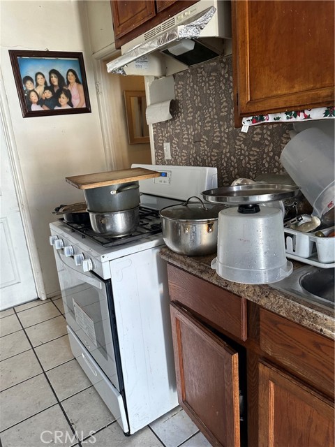 Detail Gallery Image 11 of 14 For 11507 Grape, Los Angeles,  CA 90059 - – Beds | – Baths