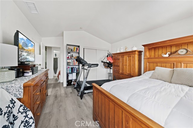 Detail Gallery Image 17 of 27 For 717 North Angeleno Avenue, Azusa,  CA 91702 - 4 Beds | 2/1 Baths