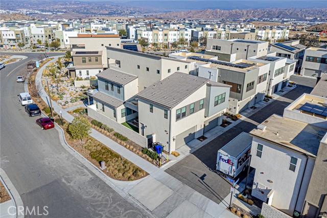 27505 Illumination Court, Valencia CA: https://media.crmls.org/medias/577bdccc-c8c5-4cfc-b037-2b624d7d6b46.jpg