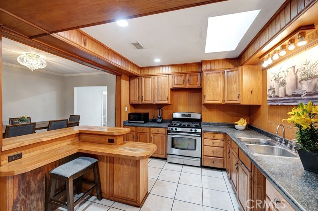 Detail Gallery Image 13 of 43 For 1441 Pass and Covina Rd, La Puente,  CA 91744 - 4 Beds | 2 Baths