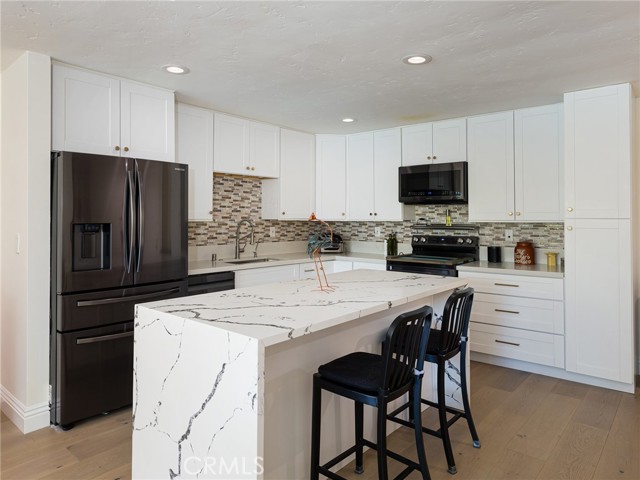 6526 Ocean Crest Drive, Rancho Palos Verdes CA: https://media.crmls.org/medias/577ca301-ddbf-4995-a34d-2ce87c01dc5e.jpg