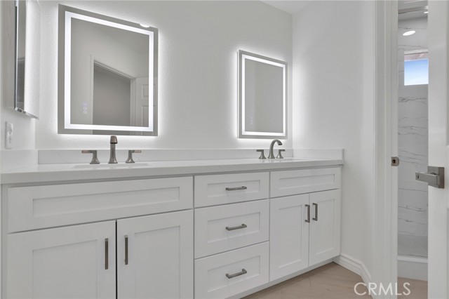 Image 33 of 41 For 520 Morningstar