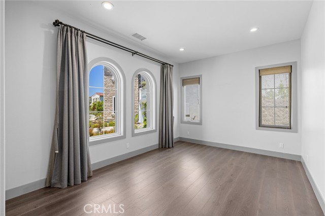 53 Thrasher, Irvine CA: https://media.crmls.org/medias/577d738b-ff49-4a10-8be8-6a95ae7ff8a0.jpg