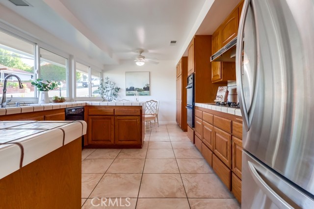 6609 Via Canada, Rancho Palos Verdes CA: https://media.crmls.org/medias/577d9af4-c9b8-4492-9ba4-c2d7058ecb81.jpg