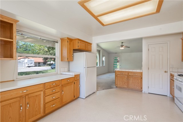 Detail Gallery Image 7 of 18 For 2163 Bel Air Pl, Paso Robles,  CA 93446 - 3 Beds | 2 Baths
