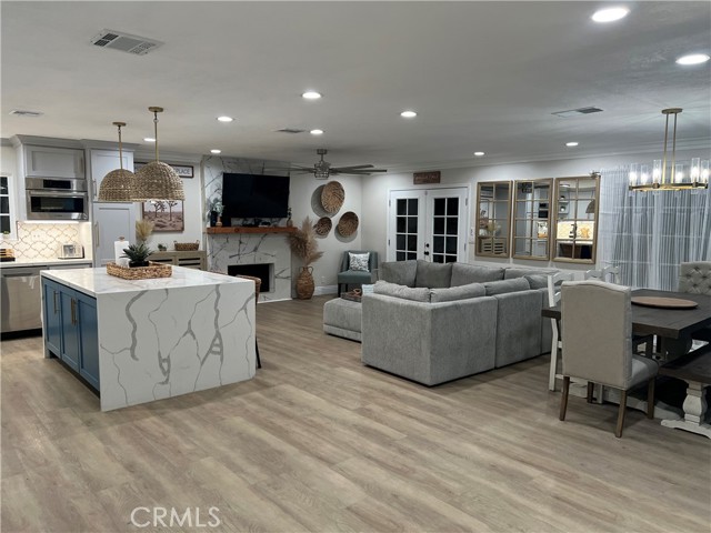 2890 N Biskra, Palm Springs, CA 92262