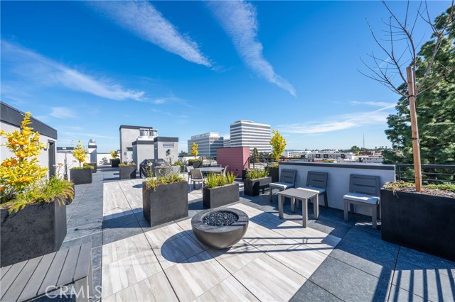 Detail Gallery Image 19 of 26 For 150 S Oak Knoll Ave #105,  Pasadena,  CA 91101 - 2 Beds | 2 Baths