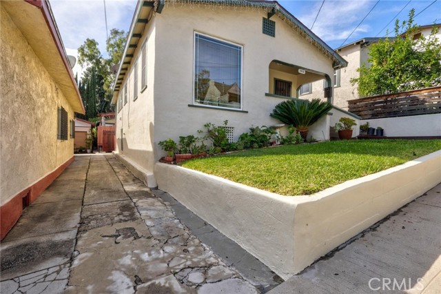 Detail Gallery Image 38 of 51 For 1616 Armitage, Los Angeles,  CA 90026 - 3 Beds | 2 Baths