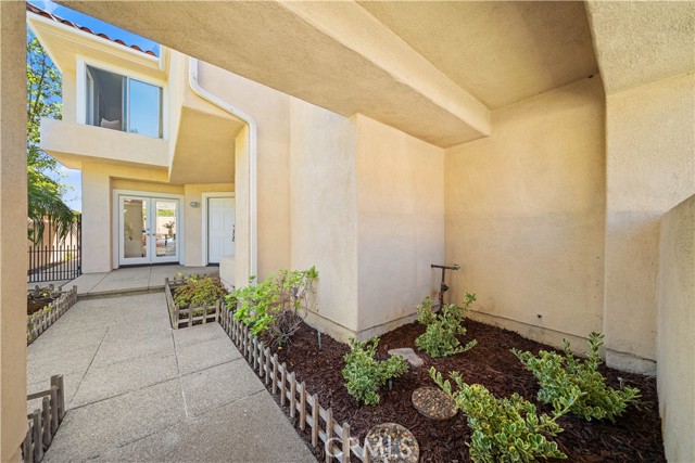 32 Belcanto, Irvine CA: https://media.crmls.org/medias/577fa3eb-35d3-42de-8c2d-c2ef8f095500.jpg