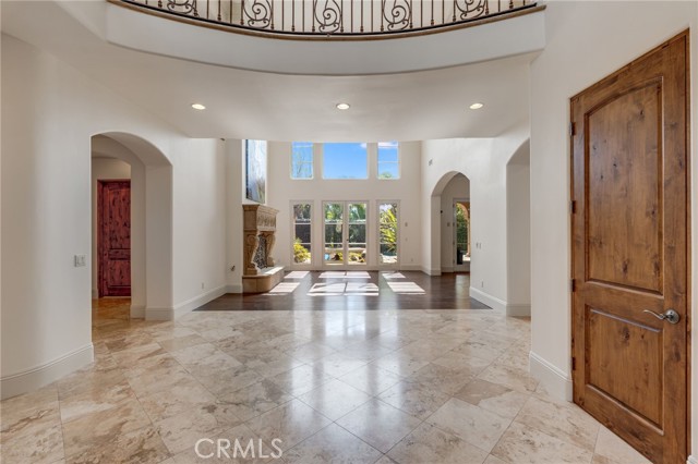 Detail Gallery Image 11 of 57 For 14173 Rancho Tierra Trl, San Diego,  CA 92130 - 5 Beds | 5/1 Baths