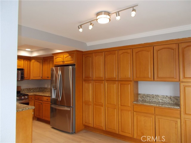Detail Gallery Image 3 of 14 For 6241 Hartford Rd #182,  Yorba Linda,  CA 92887 - 3 Beds | 2 Baths