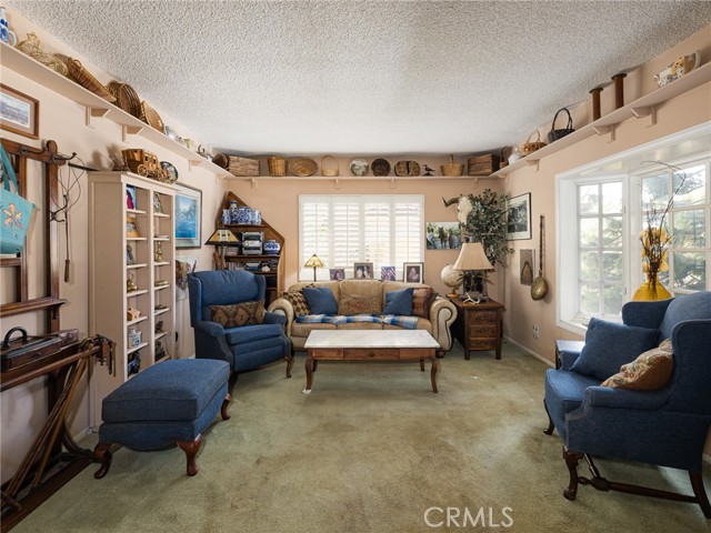 Detail Gallery Image 5 of 8 For 329 East Maple Avenue, El Segundo,  CA 90245 - 3 Beds | 2 Baths