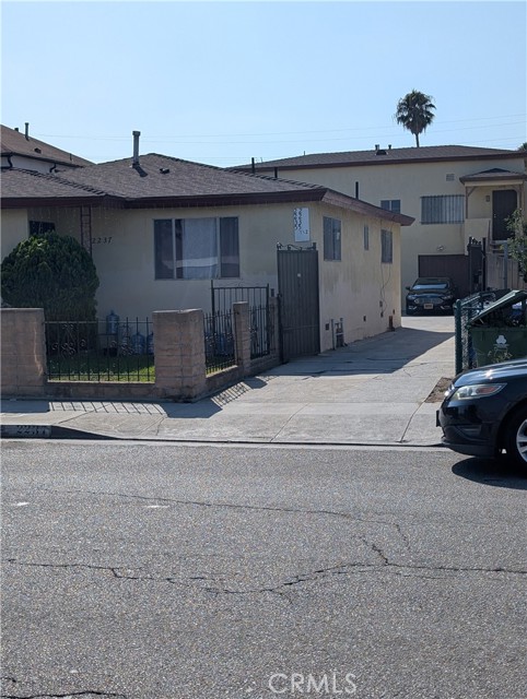 Detail Gallery Image 14 of 30 For 2235 Hauser Bld, Los Angeles,  CA 90016 - – Beds | – Baths