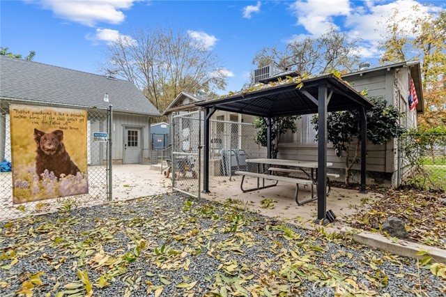 18701 Lort Drive, Visalia CA: https://media.crmls.org/medias/57839c16-003d-48b7-81d6-324654fd21c2.jpg