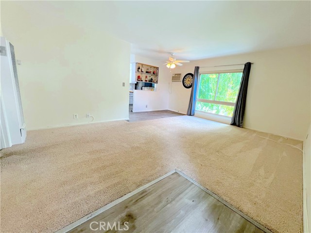 Detail Gallery Image 5 of 18 For 6031 Fountain Park Ln #15,  Woodland Hills,  CA 91367 - 1 Beds | 1 Baths